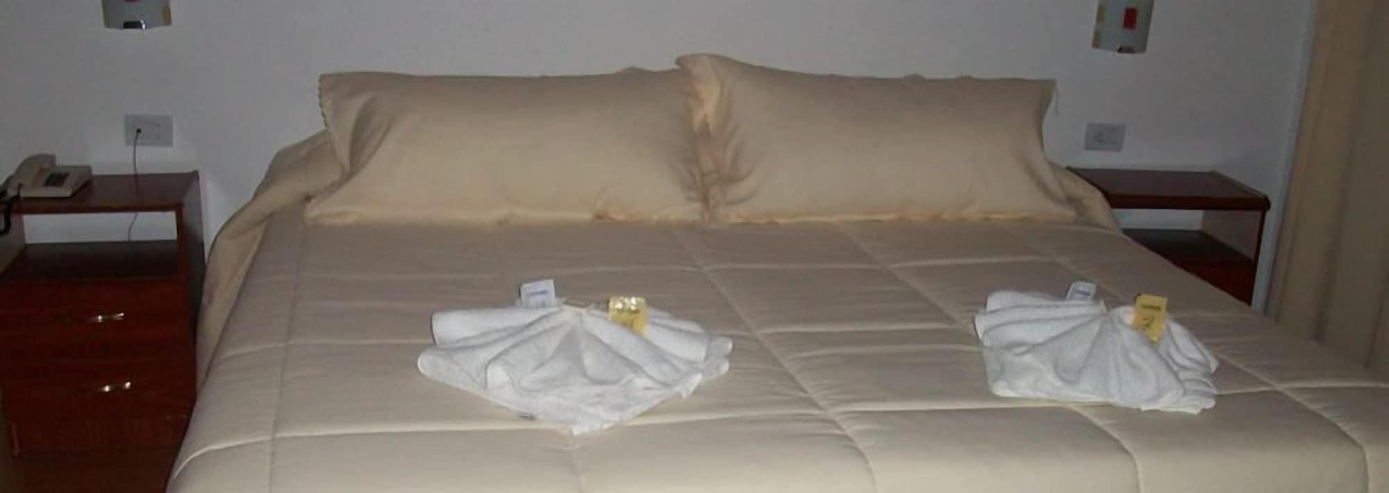 Hotel Aoma Villa Carlos Paz Kültér fotó
