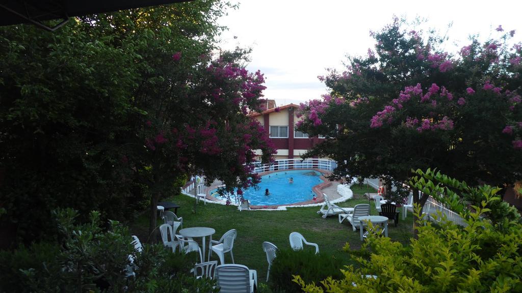 Hotel Aoma Villa Carlos Paz Kültér fotó