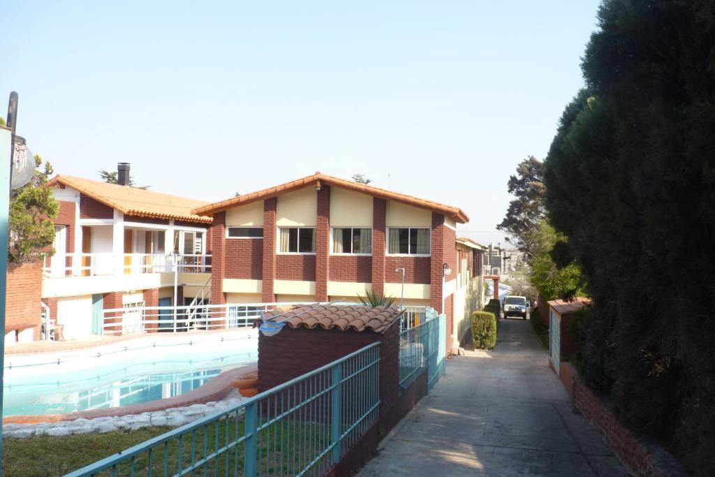Hotel Aoma Villa Carlos Paz Kültér fotó