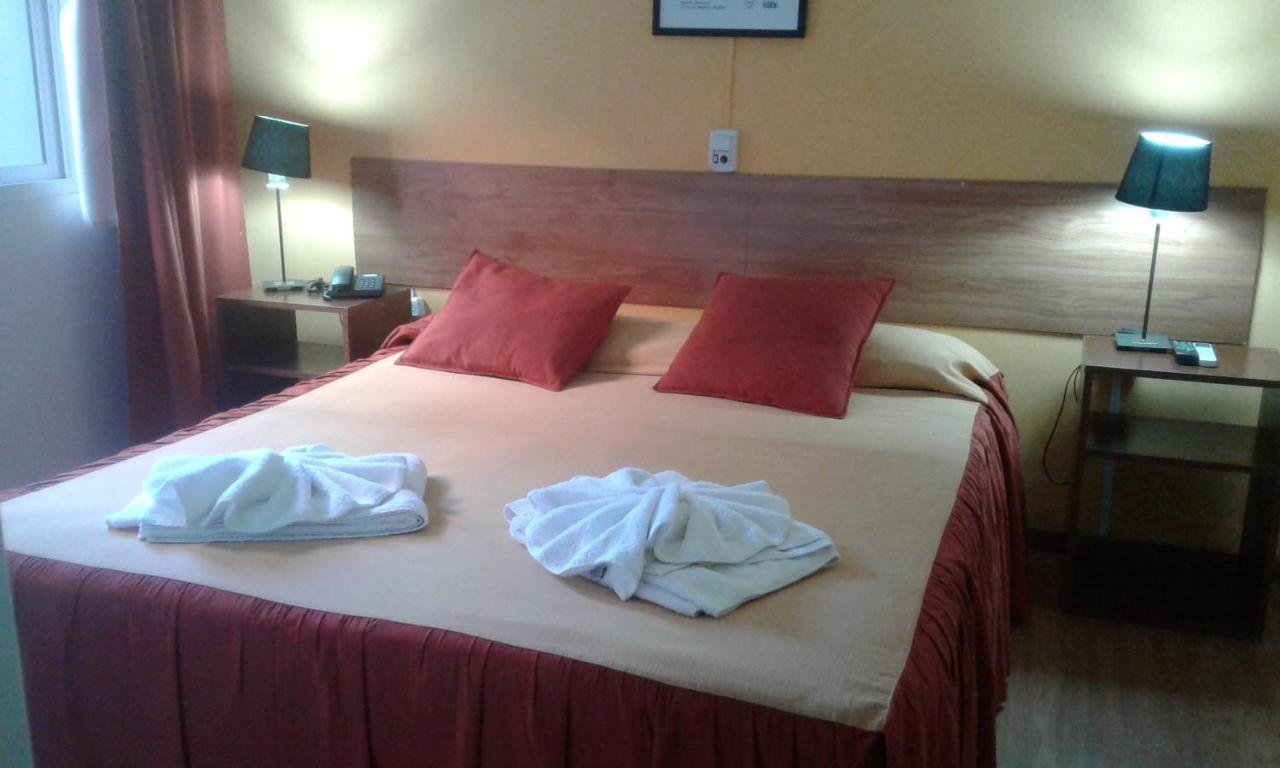 Hotel Aoma Villa Carlos Paz Kültér fotó